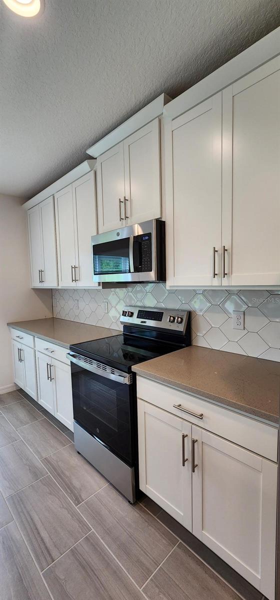 Image 4 of 18 For 4009 Serene Water Avenue