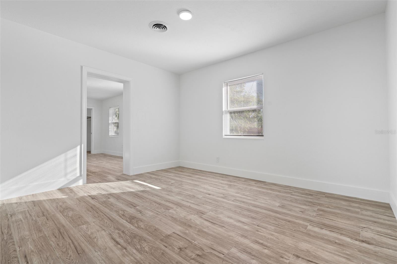 Image 20 of 37 For 311 Osceola Avenue