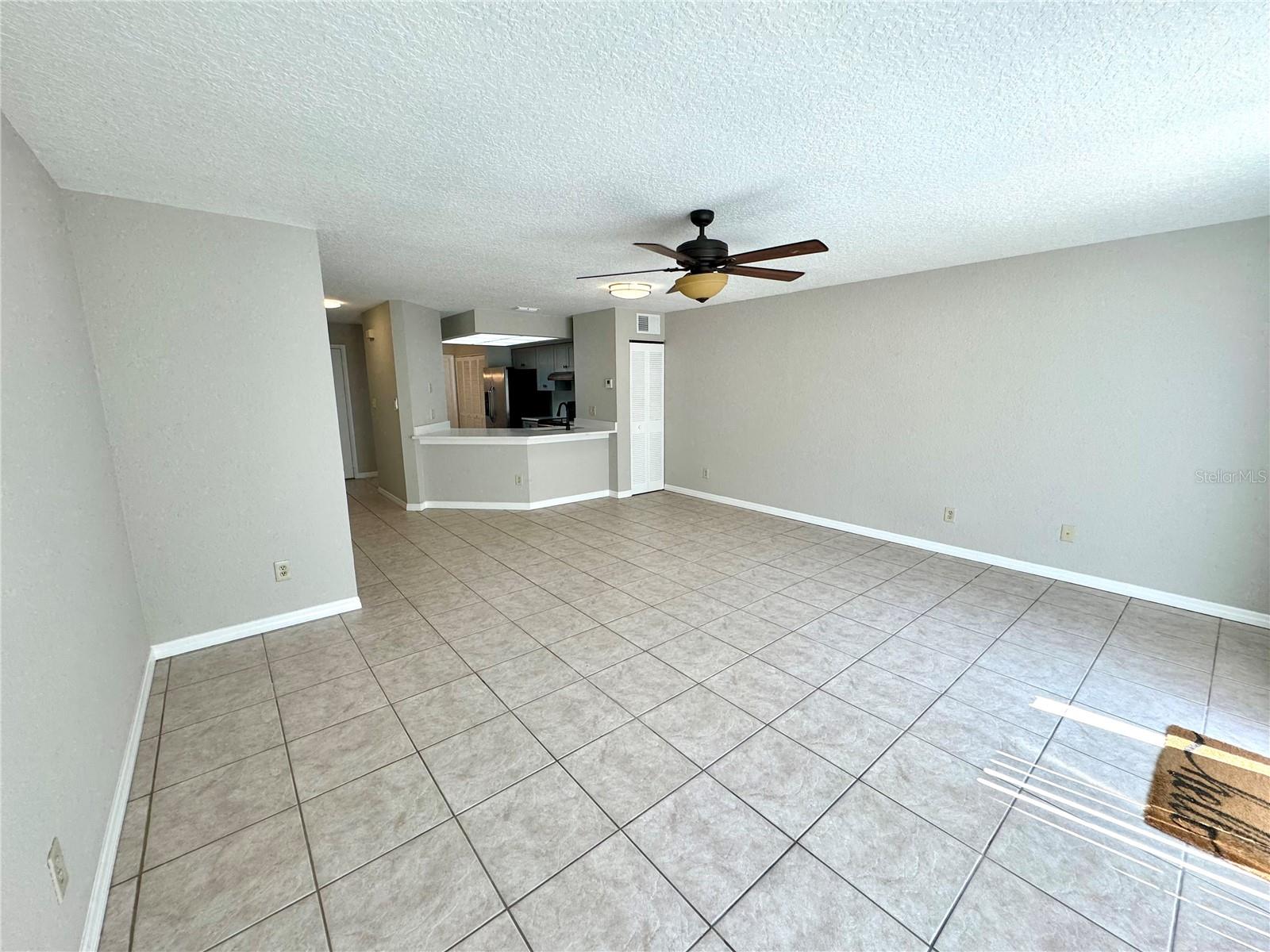 Image 21 of 58 For 4943 Walden Circle 61