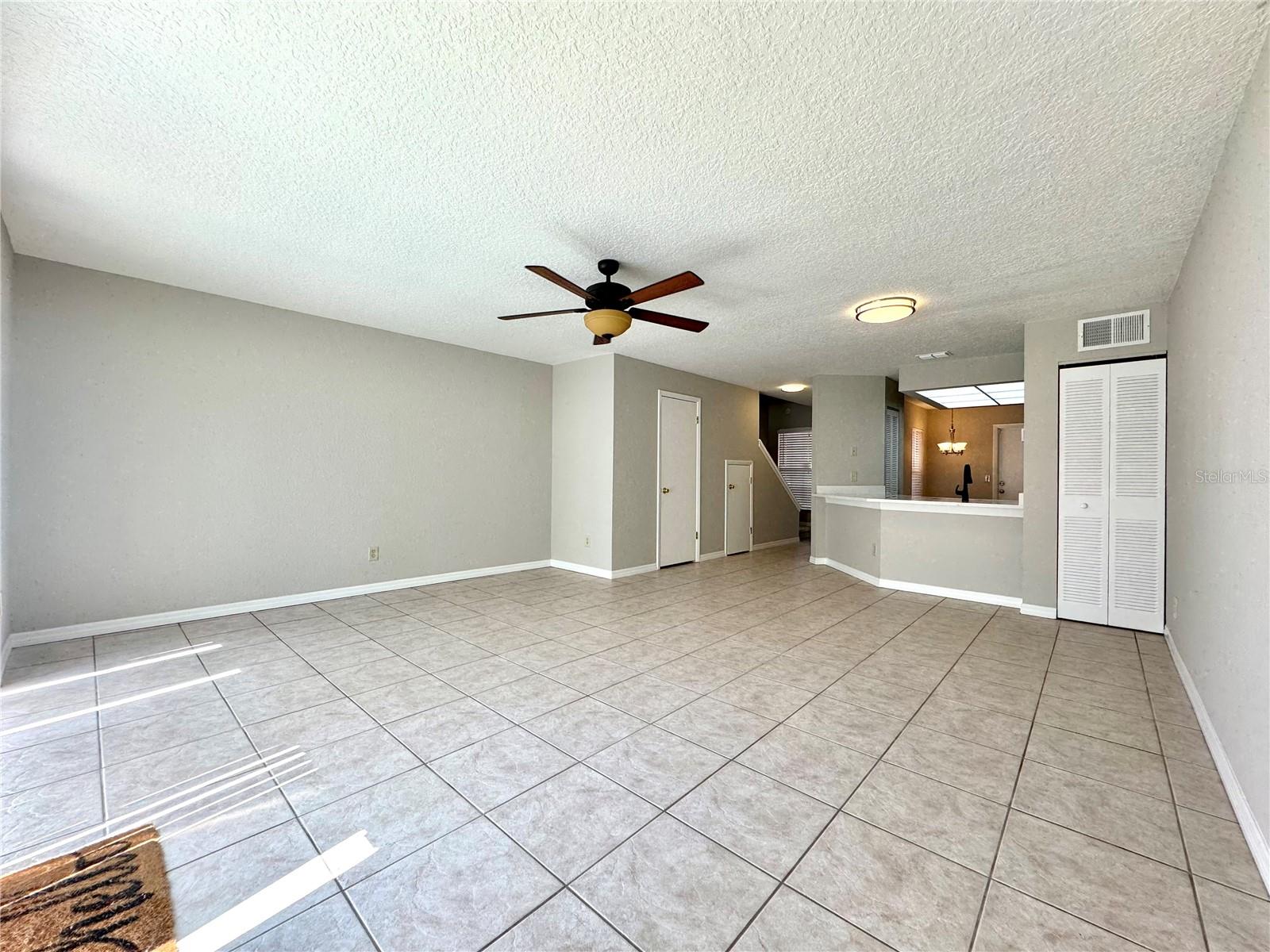 Image 23 of 58 For 4943 Walden Circle 61