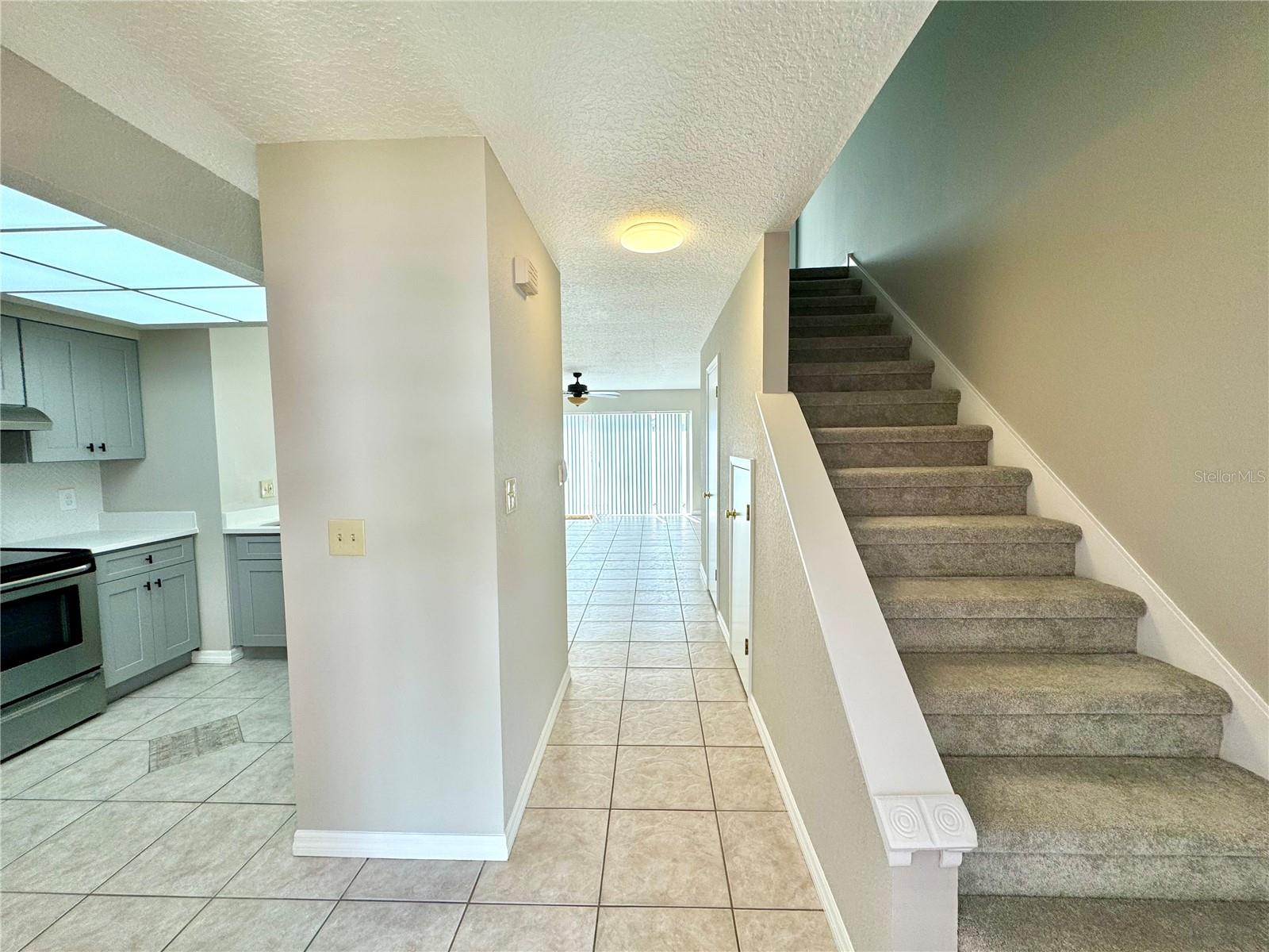 Image 7 of 58 For 4943 Walden Circle 61