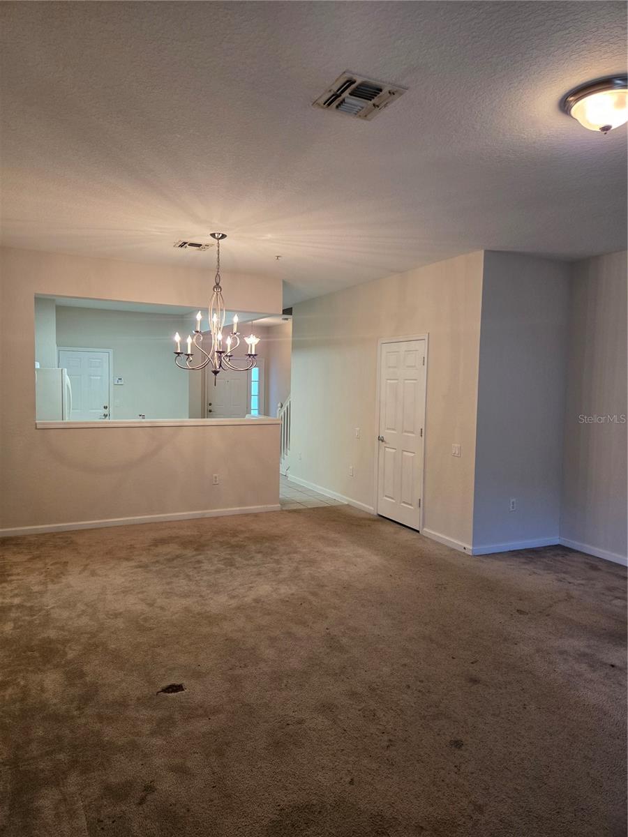 Image 4 of 8 For 7022 Cadiz Boulevard
