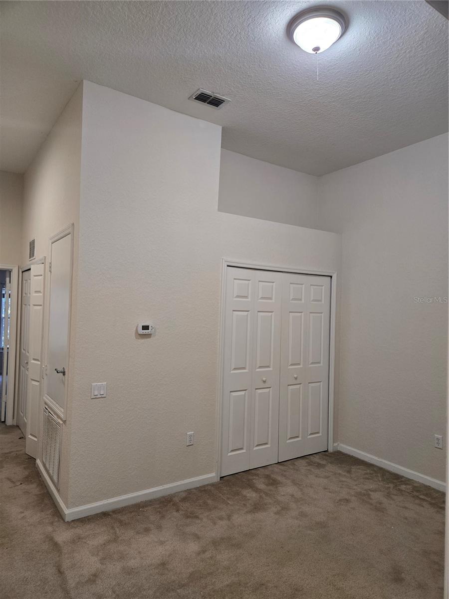 Image 5 of 8 For 7022 Cadiz Boulevard