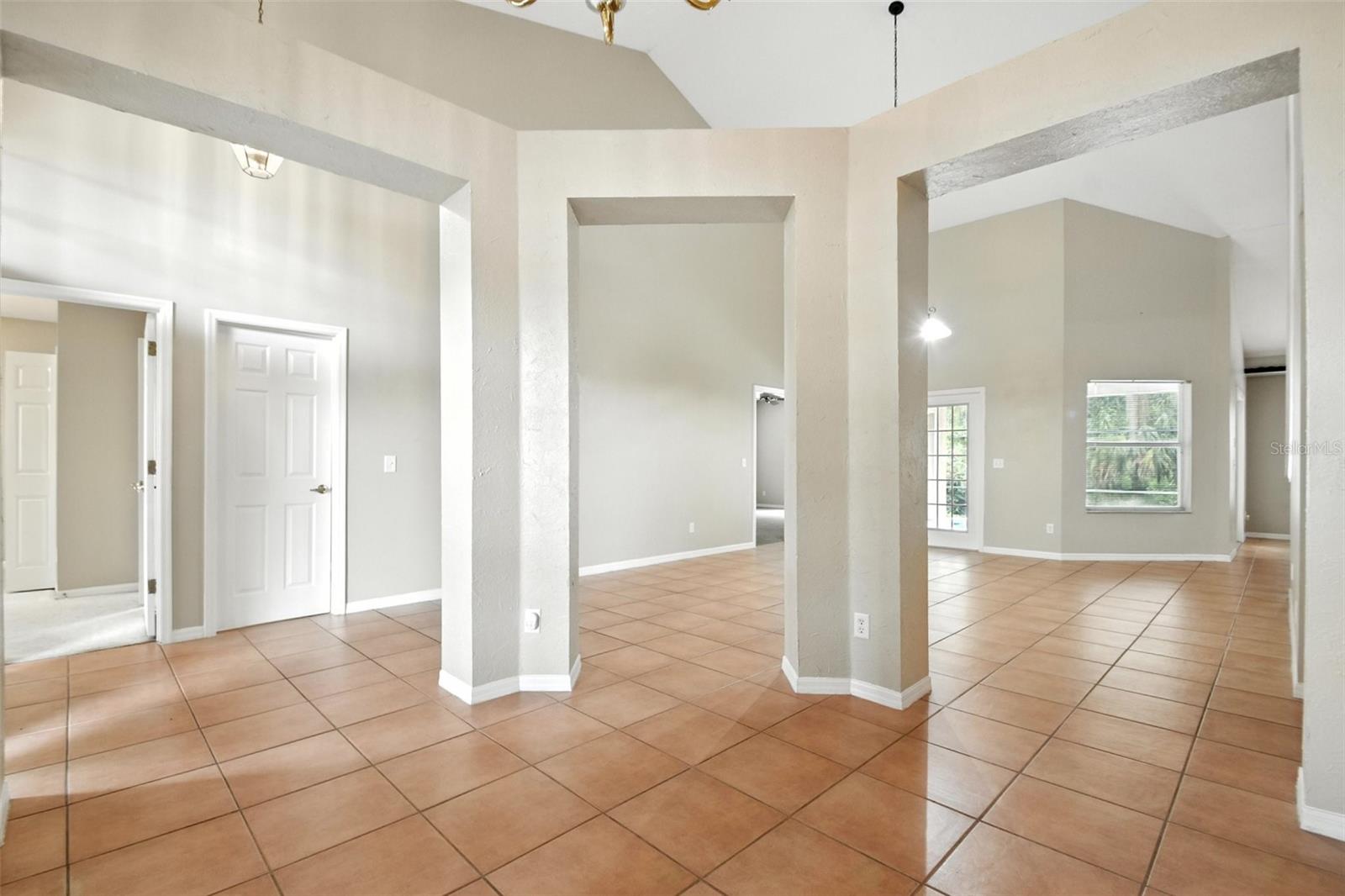 Image 5 of 68 For 3110 Heartleaf Place