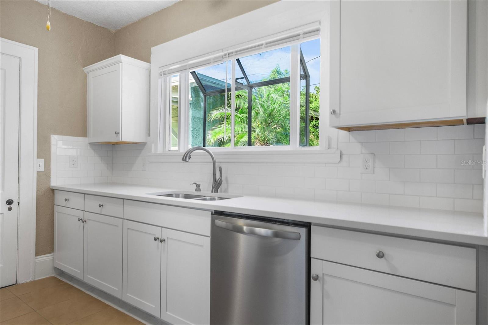 Image 6 of 18 For 1215 6th Street