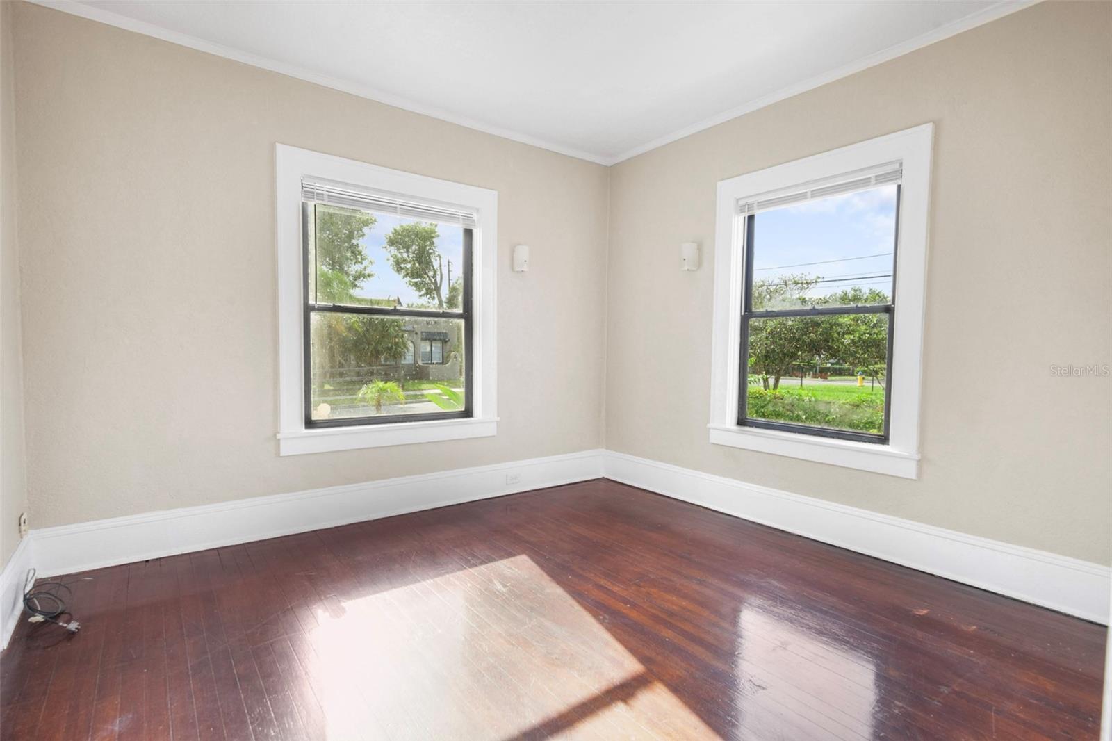 Image 9 of 18 For 1215 6th Street