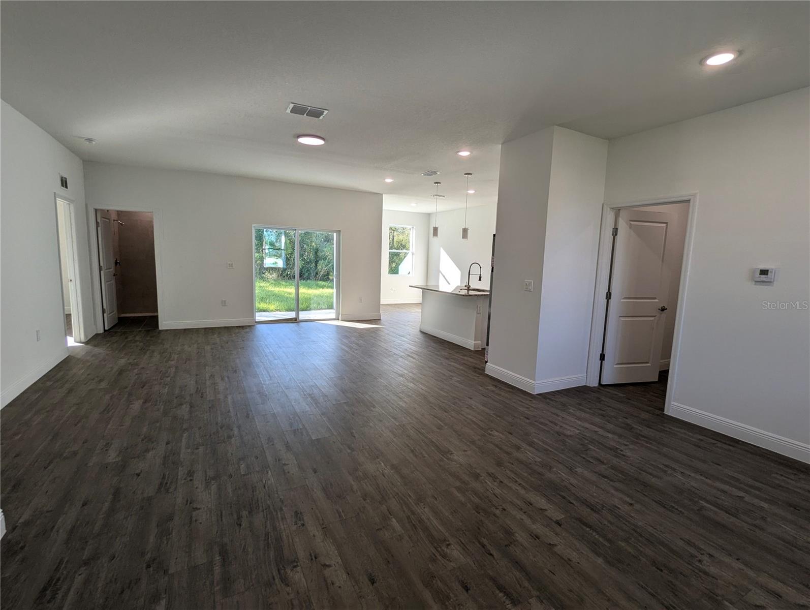 Image 3 of 19 For 504 St Johns Court