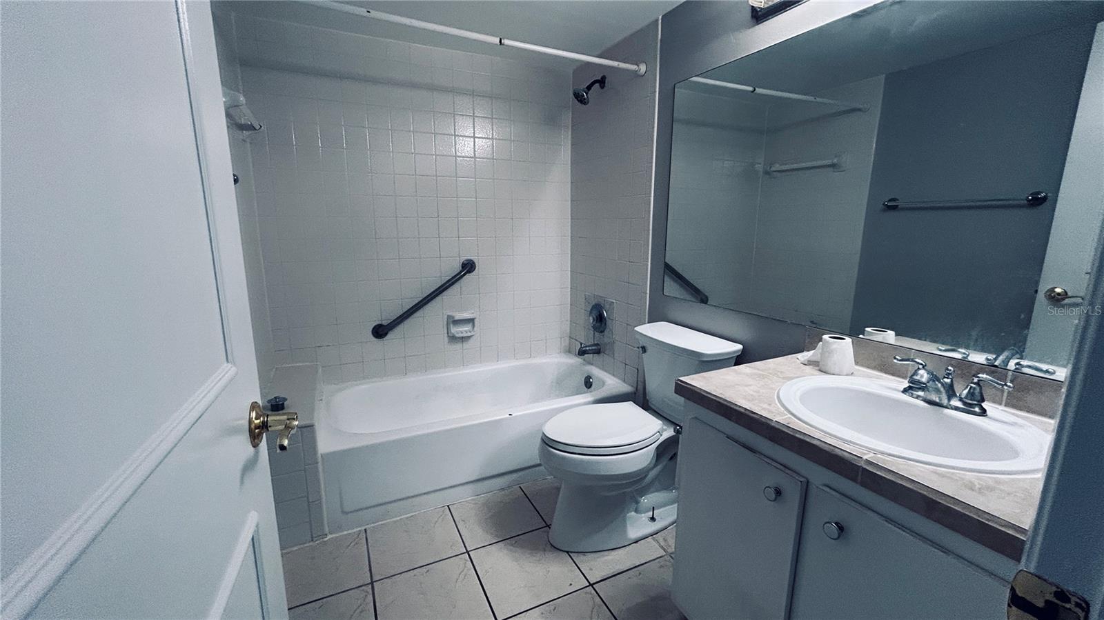 Image 17 of 18 For 8217 Sun Spring Circle D