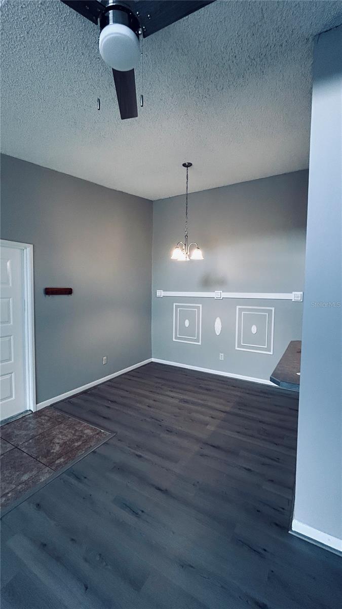 Image 2 of 18 For 8217 Sun Spring Circle D