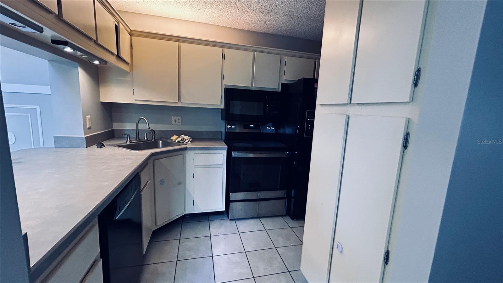 Image 6 of 18 For 8217 Sun Spring Circle D