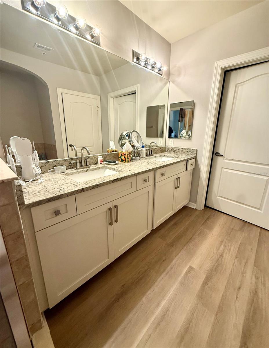 Image 5 of 19 For 515 Mirasol Circle 101