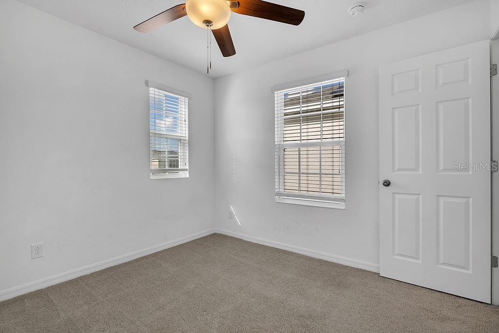 Image 13 of 36 For 5241 Royal Point Avenue