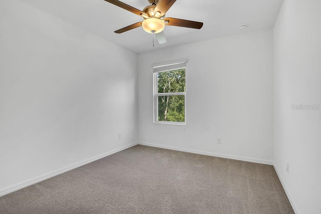 Image 14 of 36 For 5241 Royal Point Avenue