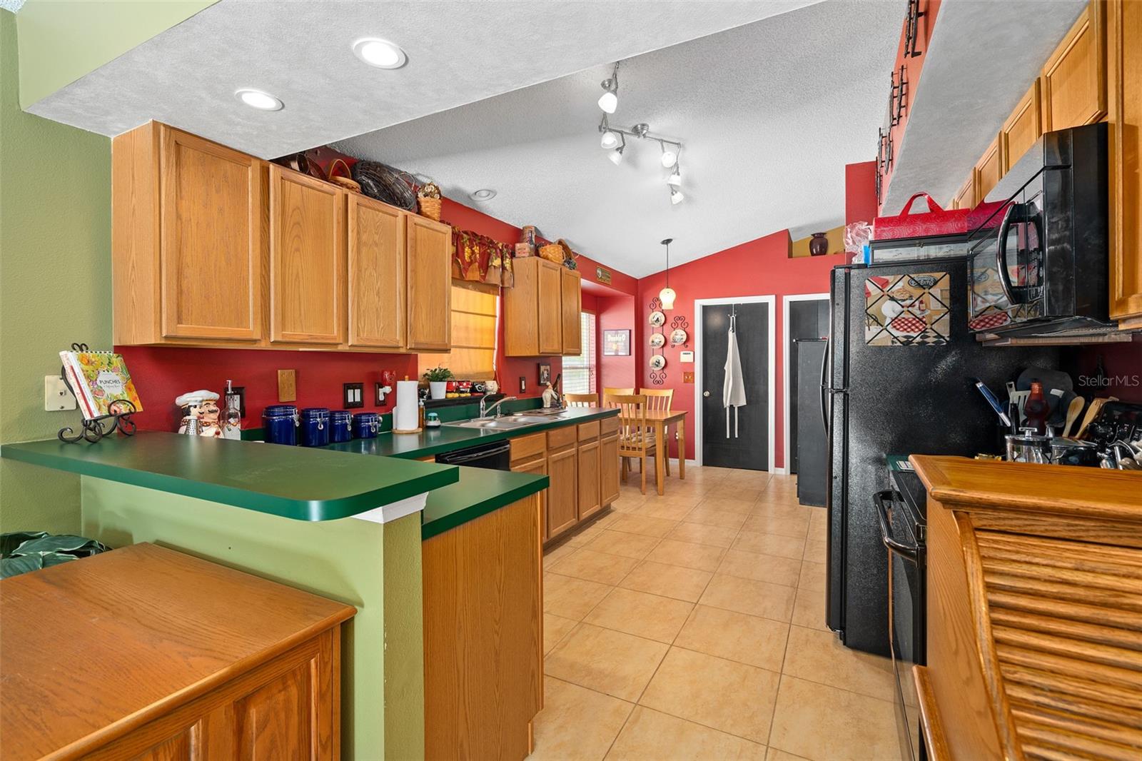 Image 10 of 29 For 1048 Woodsong Way