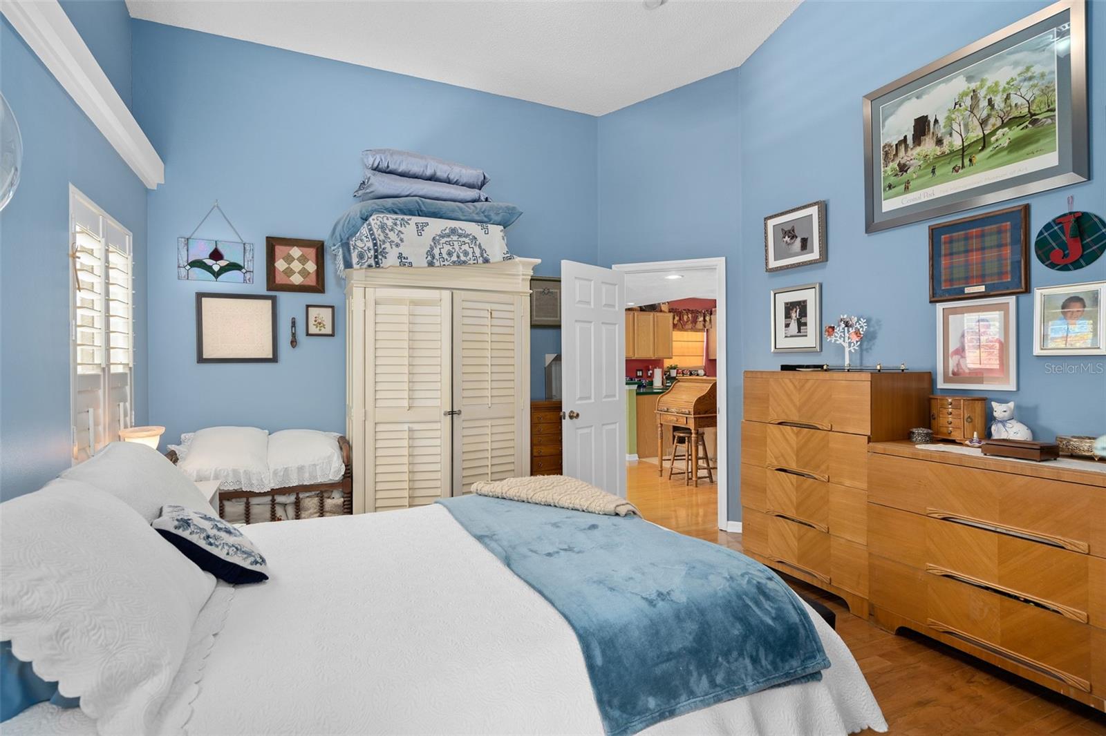Image 15 of 29 For 1048 Woodsong Way