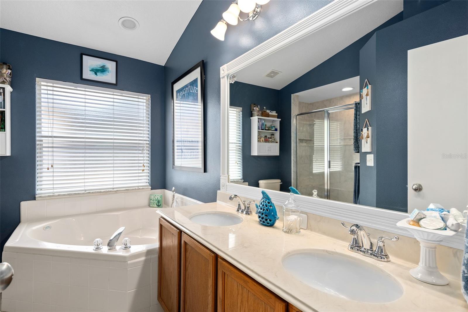 Image 16 of 29 For 1048 Woodsong Way