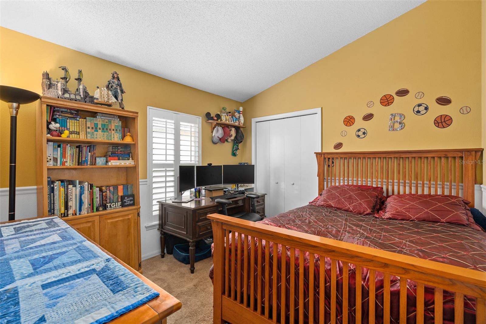 Image 21 of 29 For 1048 Woodsong Way