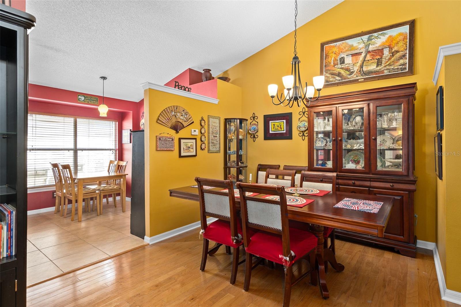 Image 4 of 29 For 1048 Woodsong Way