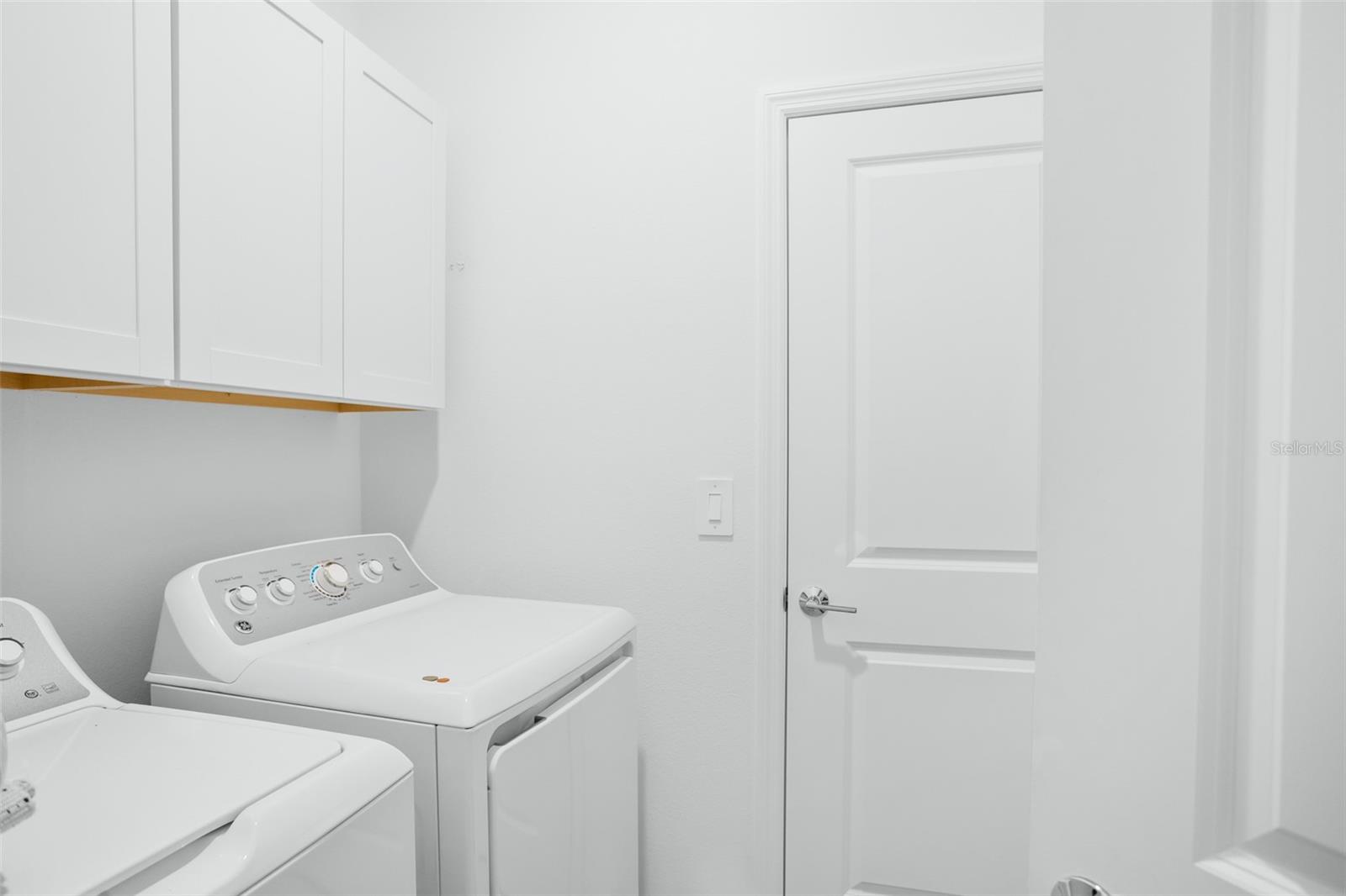 Image 37 of 43 For 6115 Claystone Way