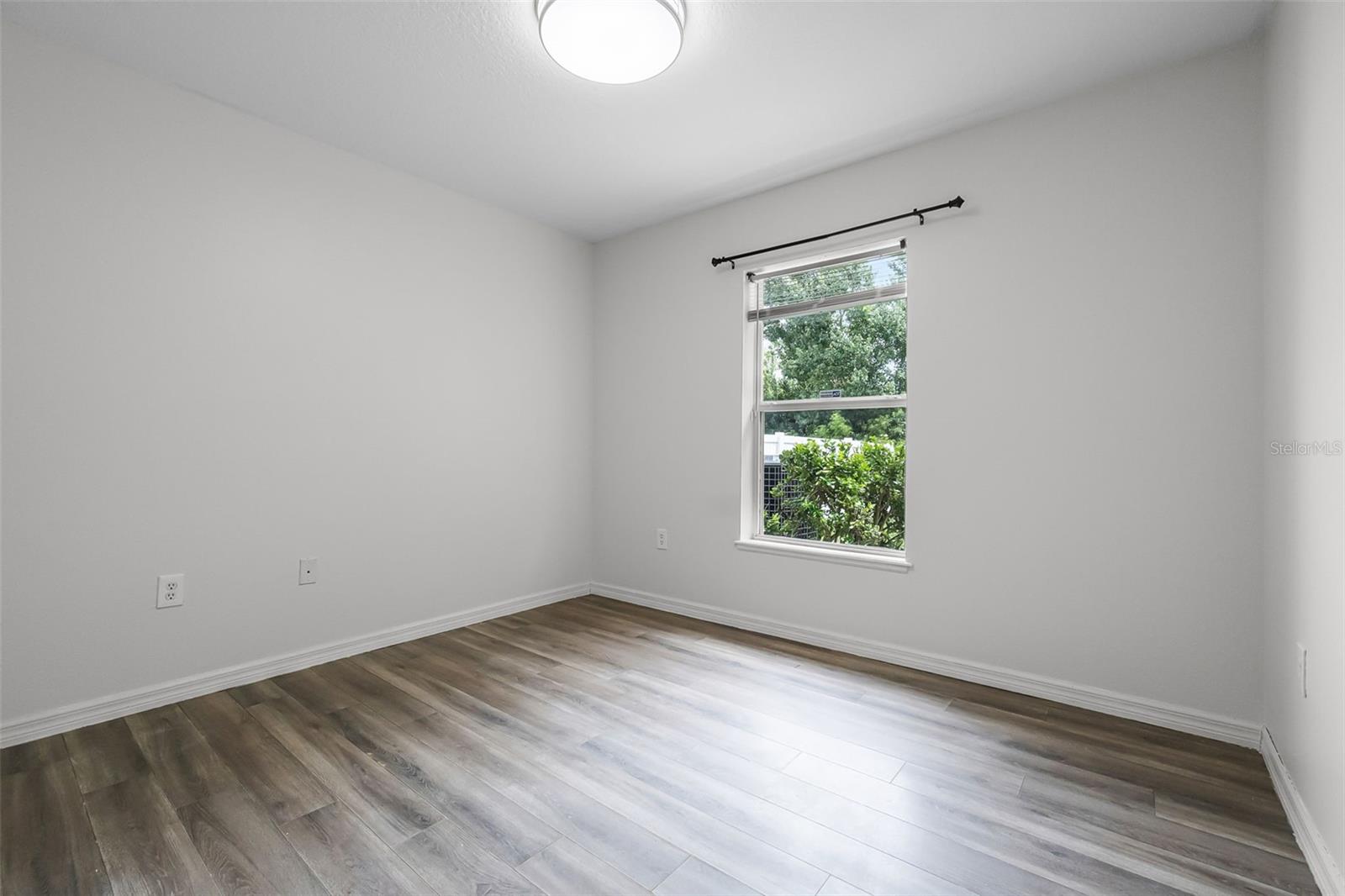 Image 11 of 20 For 5671 Sycamore Canyon Drive