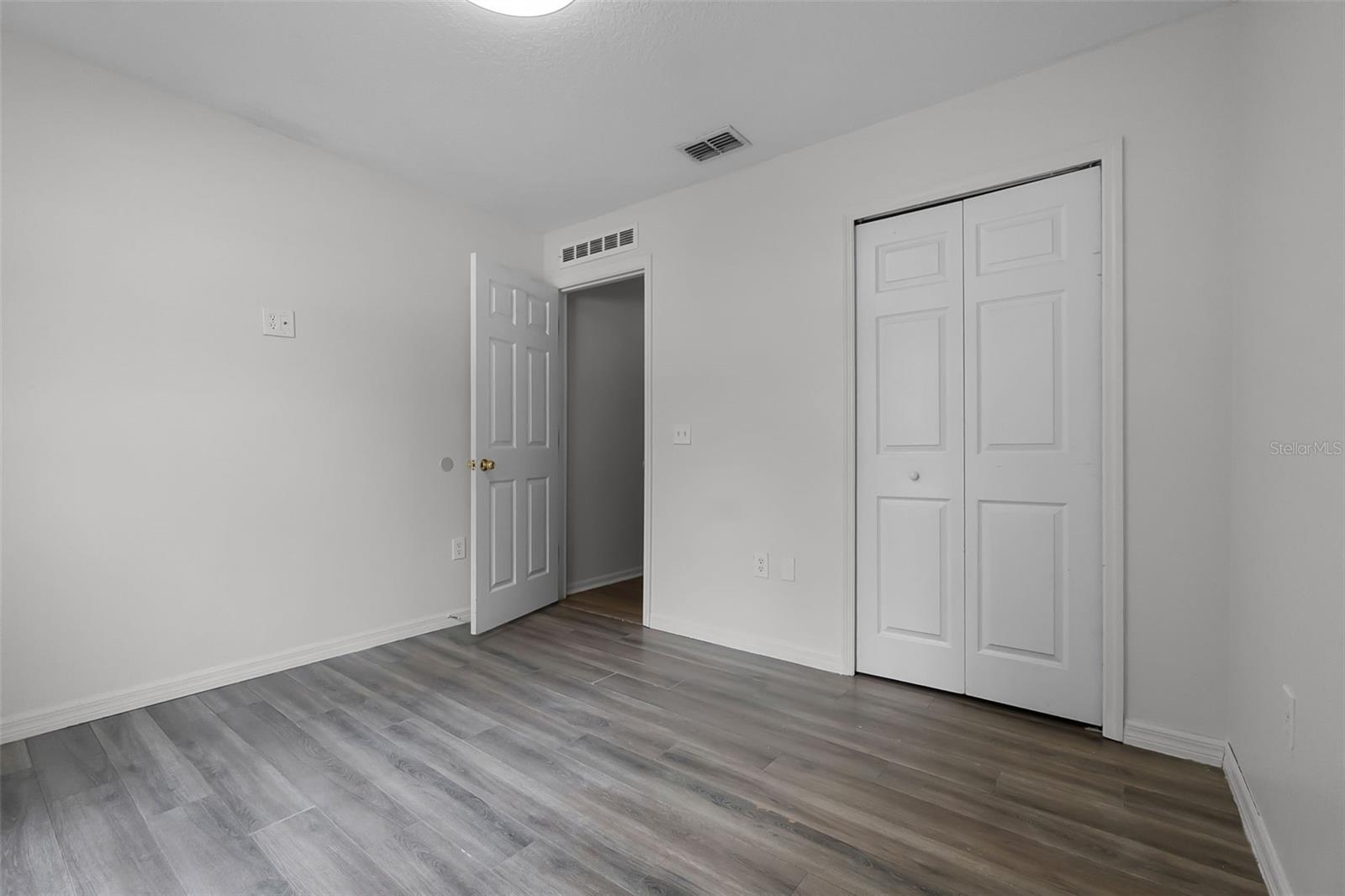 Image 12 of 20 For 5671 Sycamore Canyon Drive