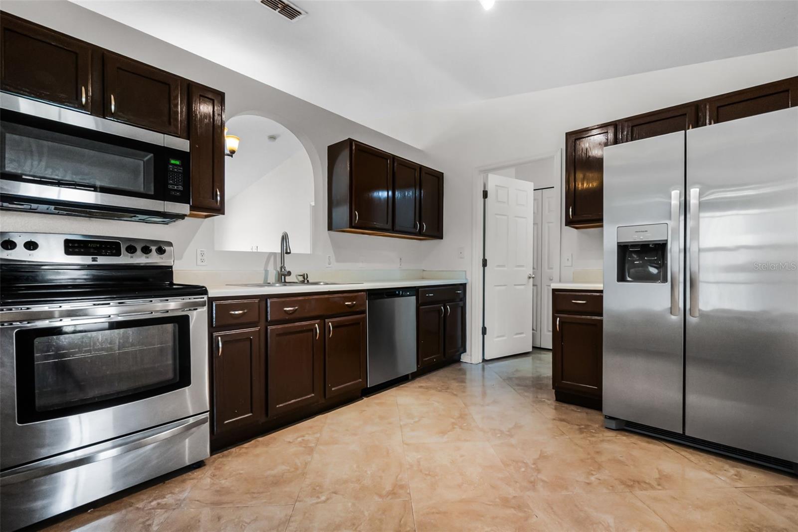 Image 5 of 20 For 5671 Sycamore Canyon Drive