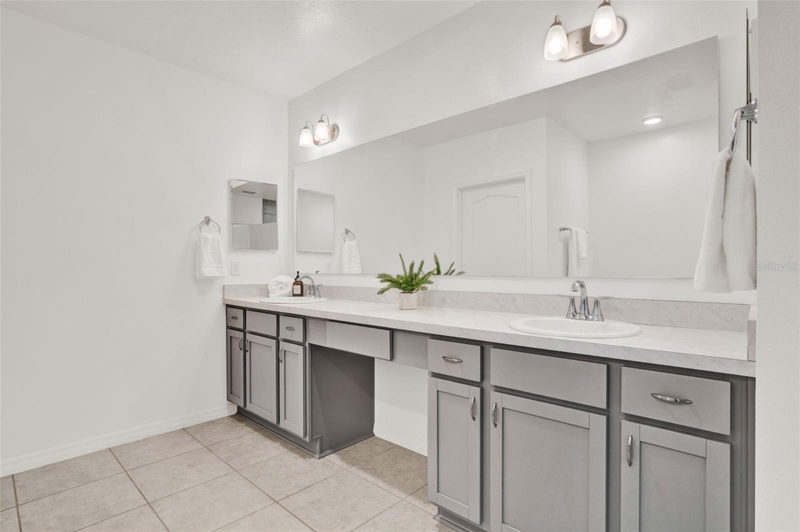 Image 16 of 38 For 554 Pawnee Court