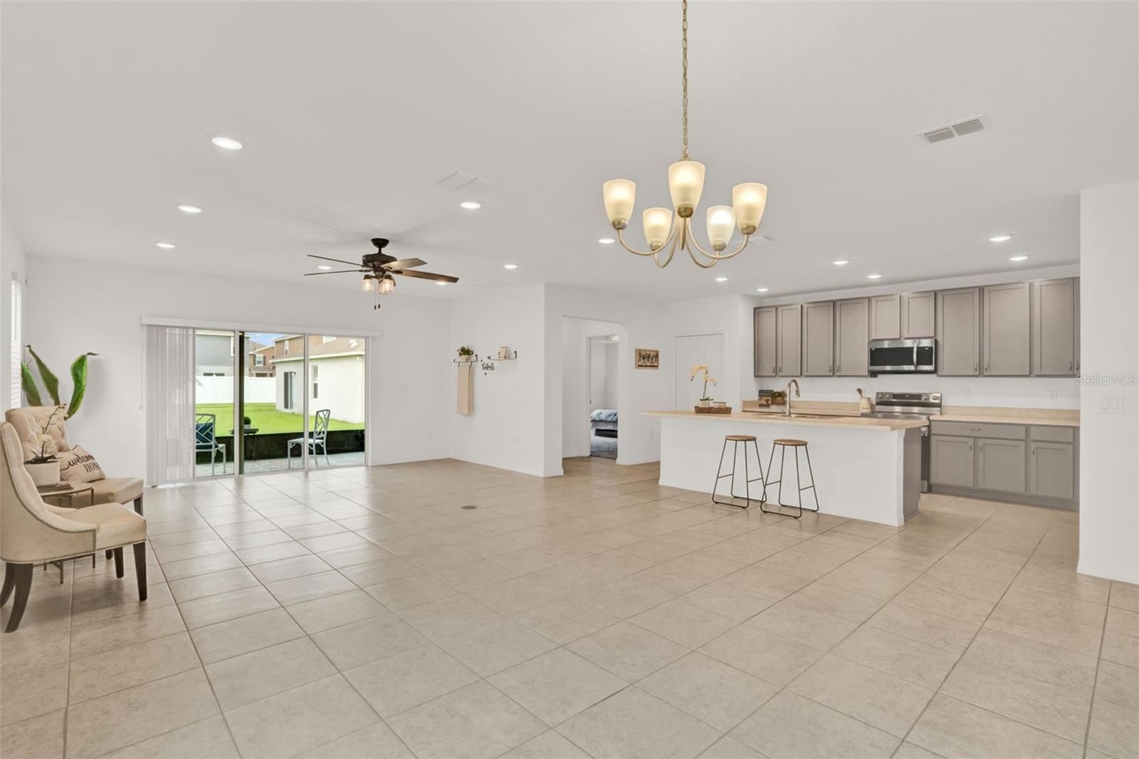 Image 4 of 38 For 554 Pawnee Court