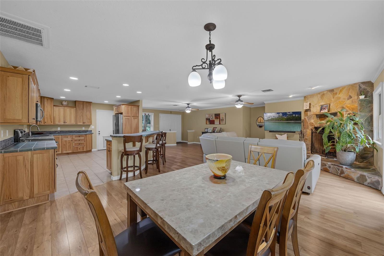 Image 11 of 45 For 7838 Sloewood Drive