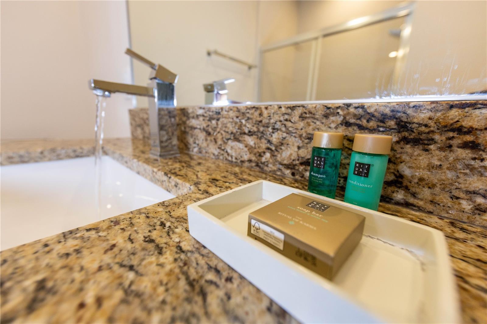 Image 29 of 48 For 7627 Recife Drive