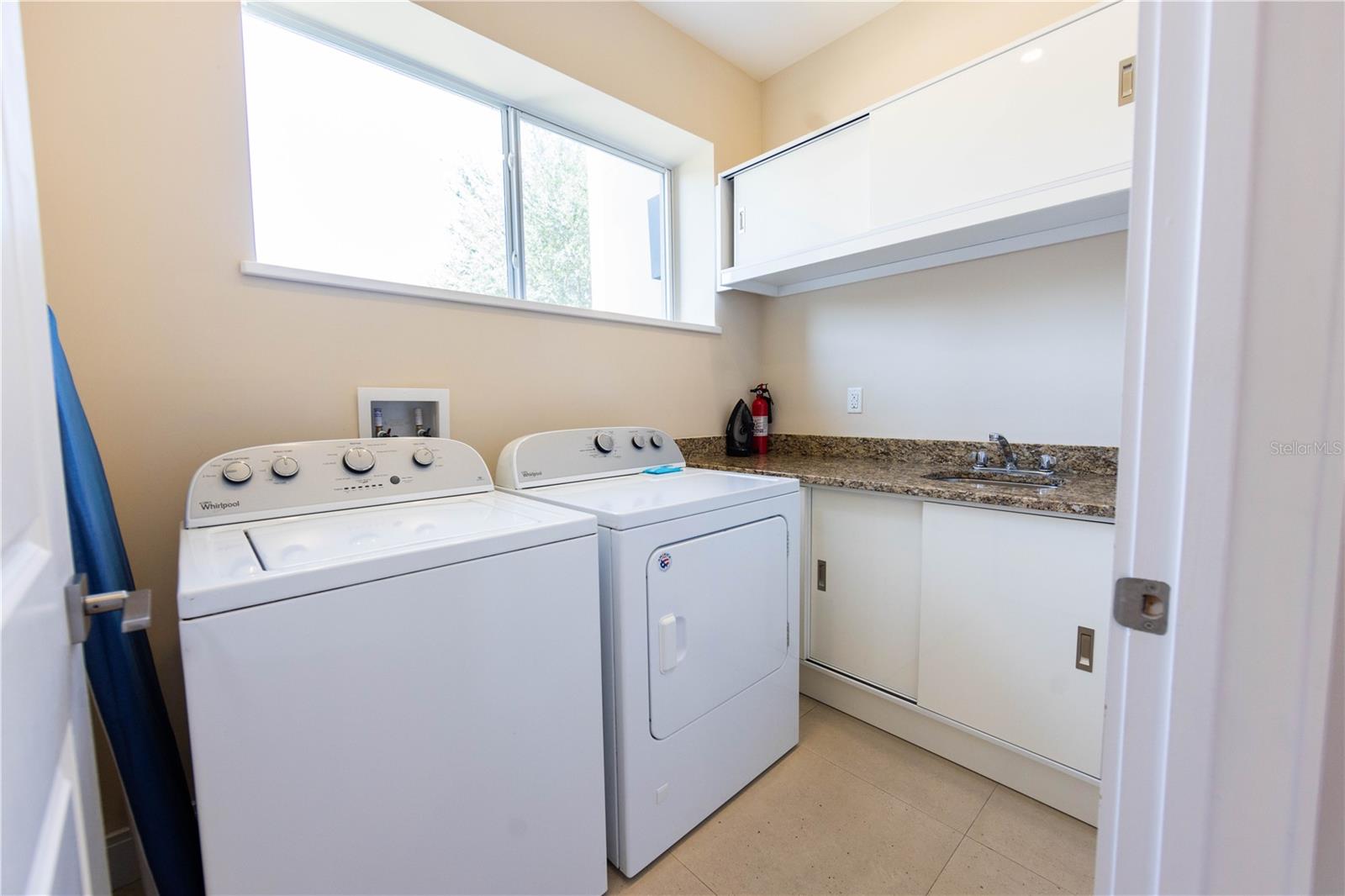 Image 40 of 48 For 7627 Recife Drive