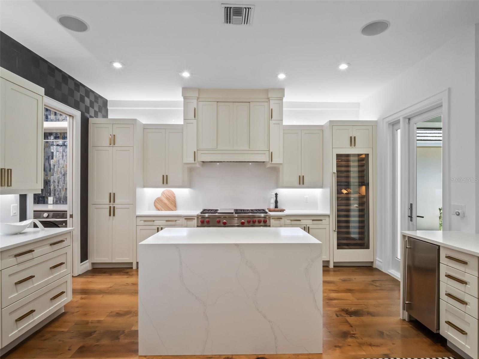 Image 11 of 47 For 10238 Chiltern Garden Drive
