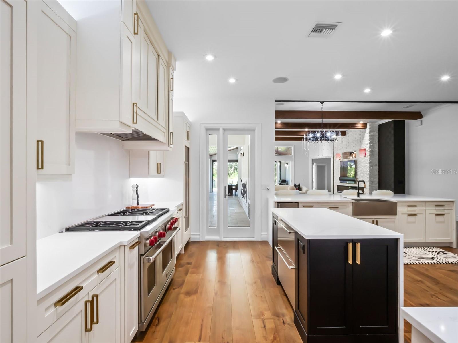 Image 12 of 47 For 10238 Chiltern Garden Drive