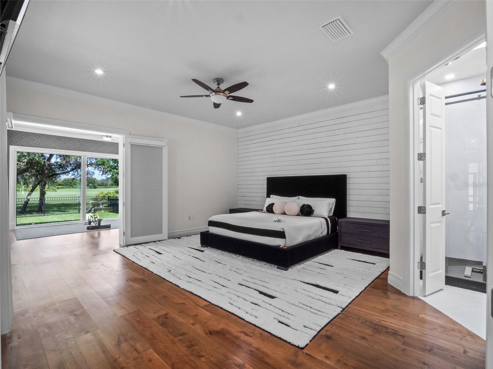 Image 16 of 47 For 10238 Chiltern Garden Drive