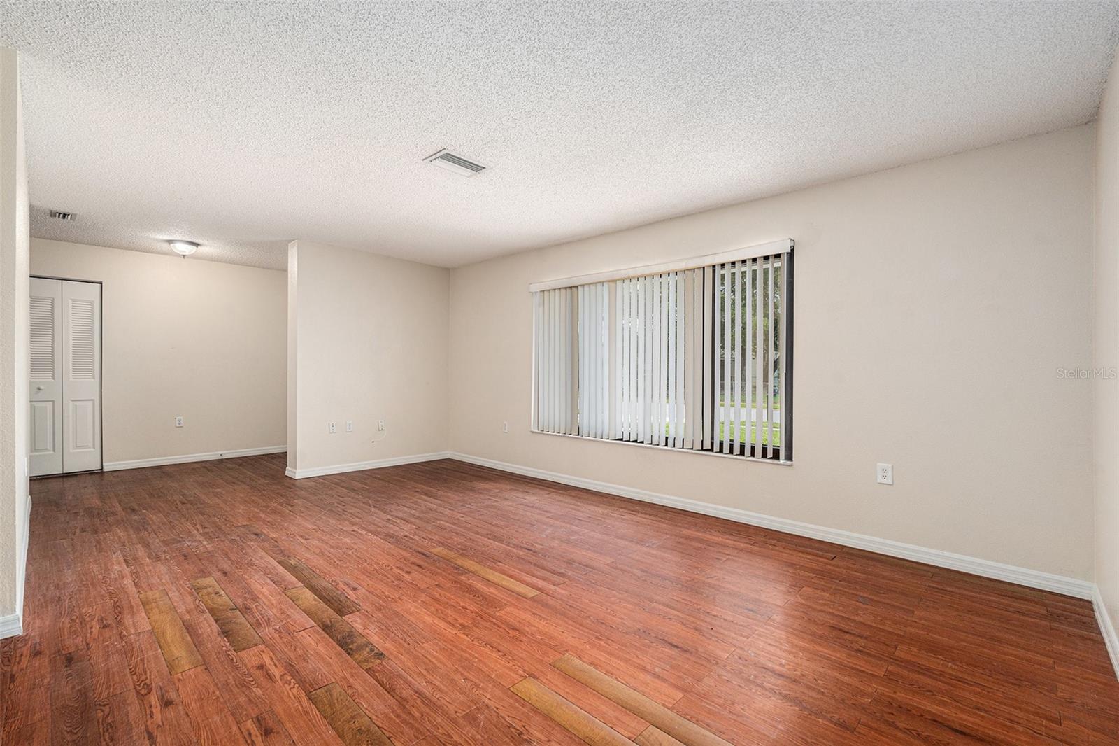 Image 5 of 15 For 7527 Atherton Avenue