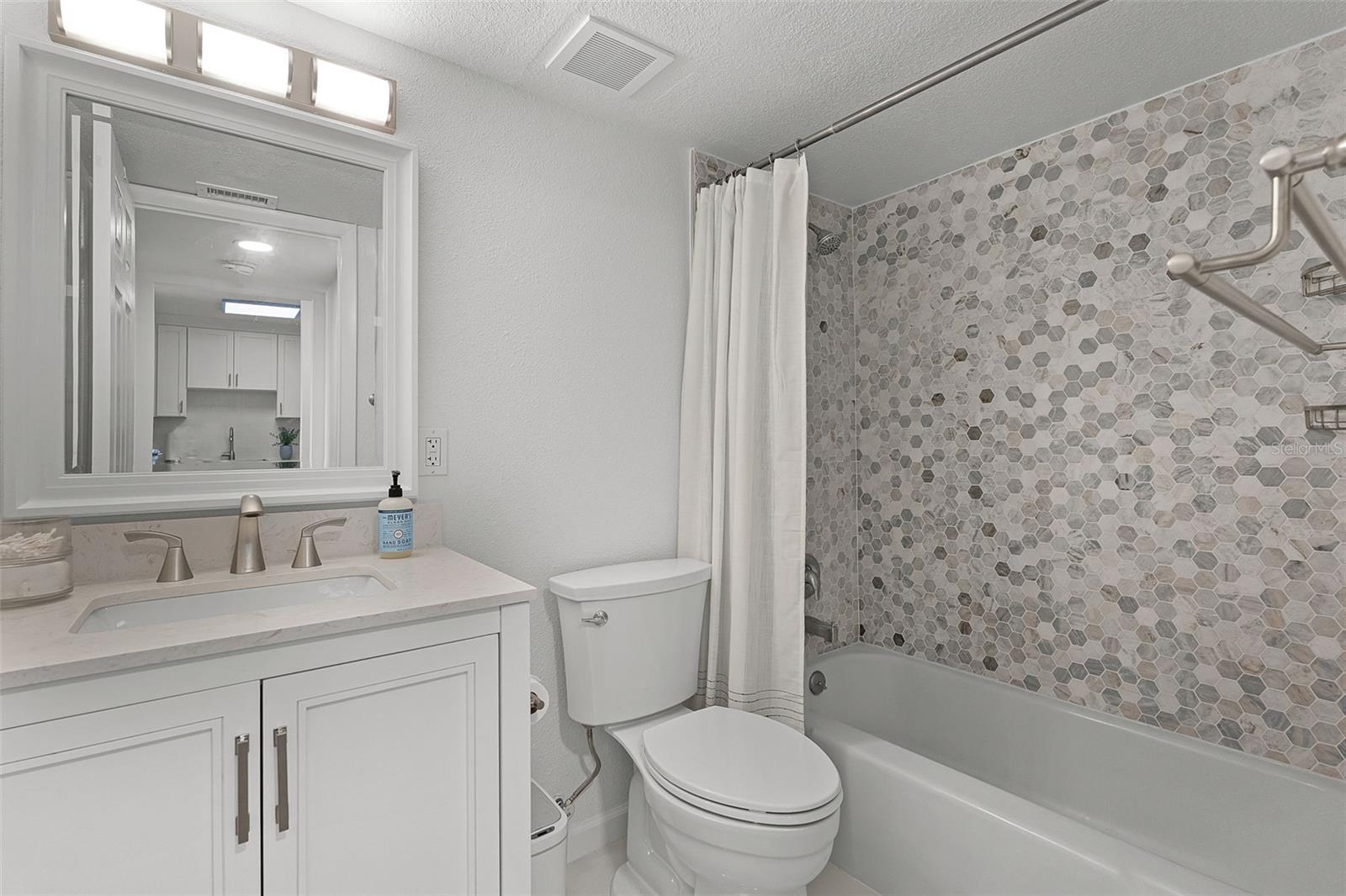 Image 14 of 23 For 1100 Delaney Avenue F407