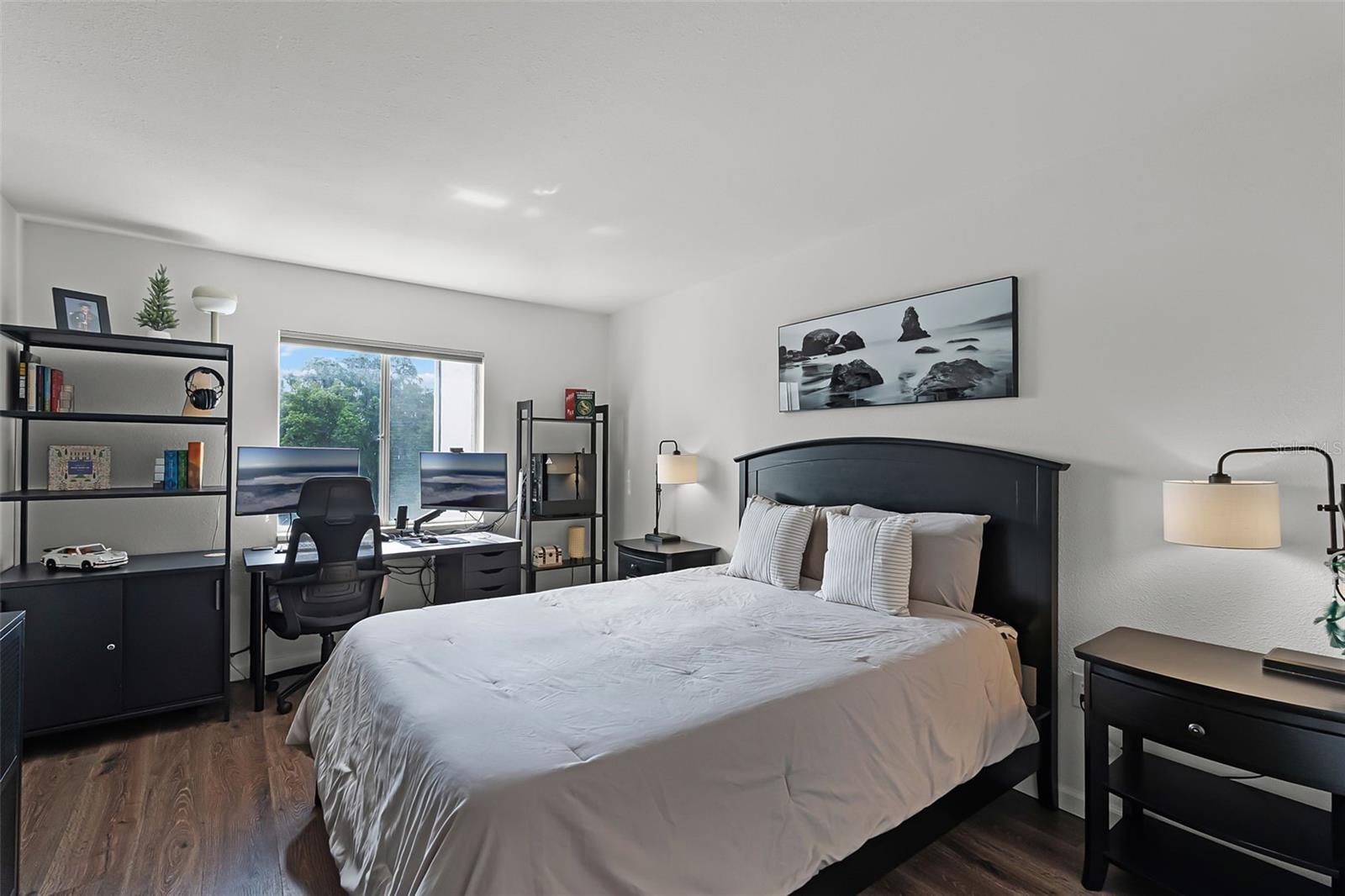 Image 15 of 23 For 1100 Delaney Avenue F407