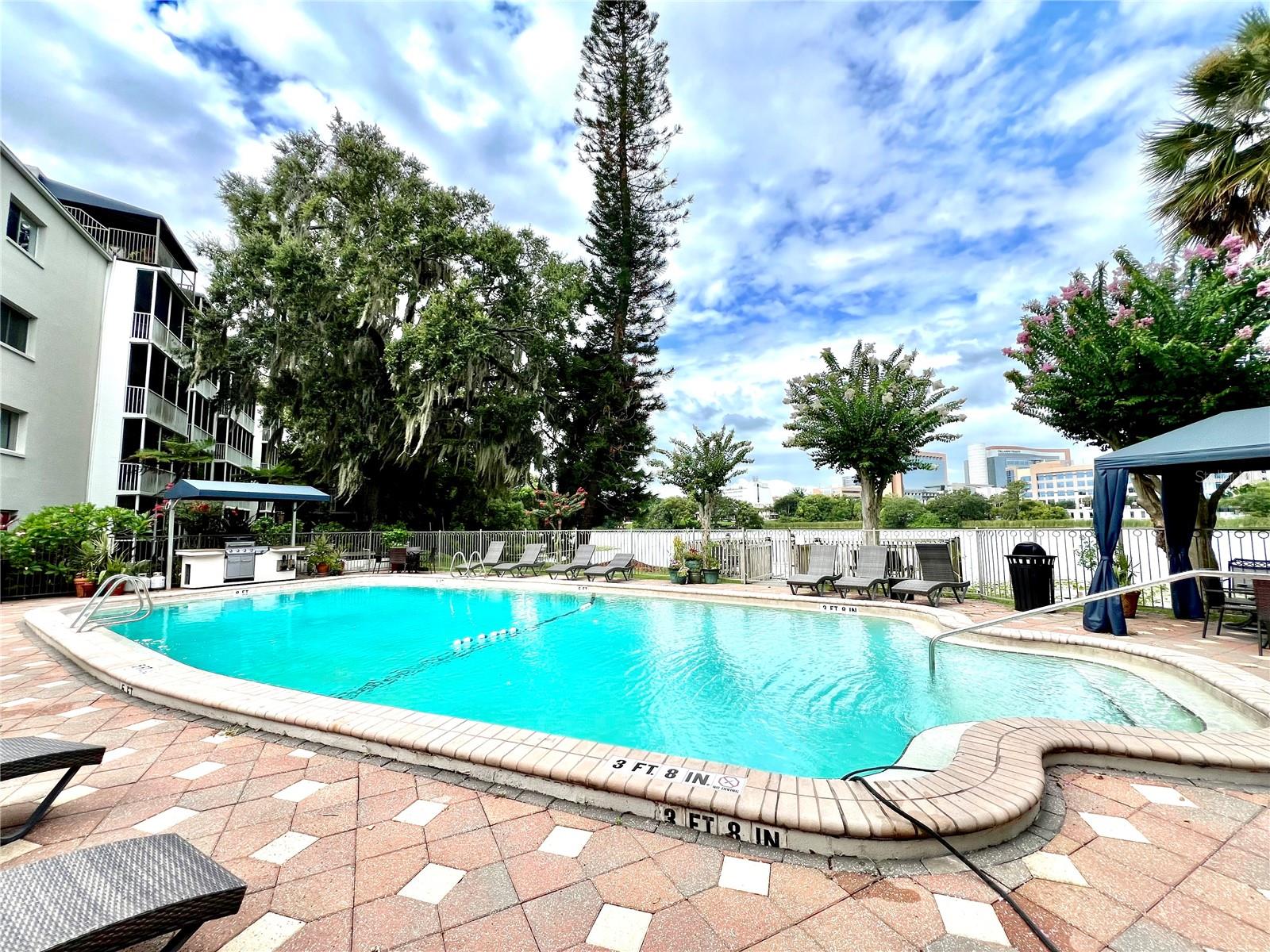 Image 21 of 23 For 1100 Delaney Avenue F407