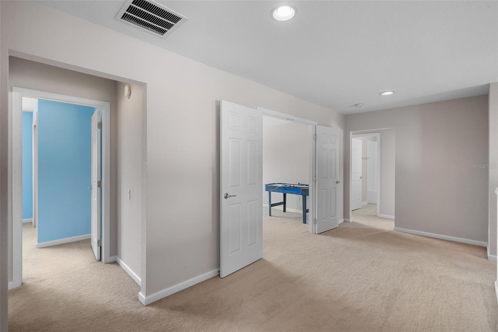 Image 33 of 77 For 594 Hernando Place