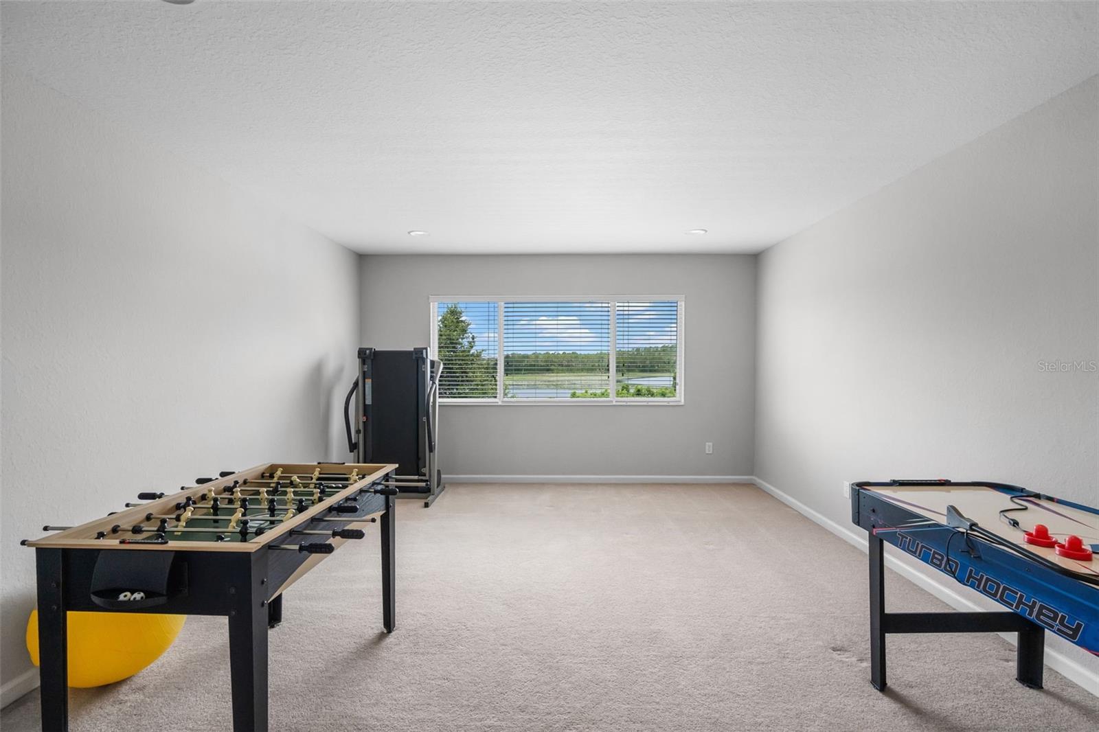 Image 34 of 77 For 594 Hernando Place