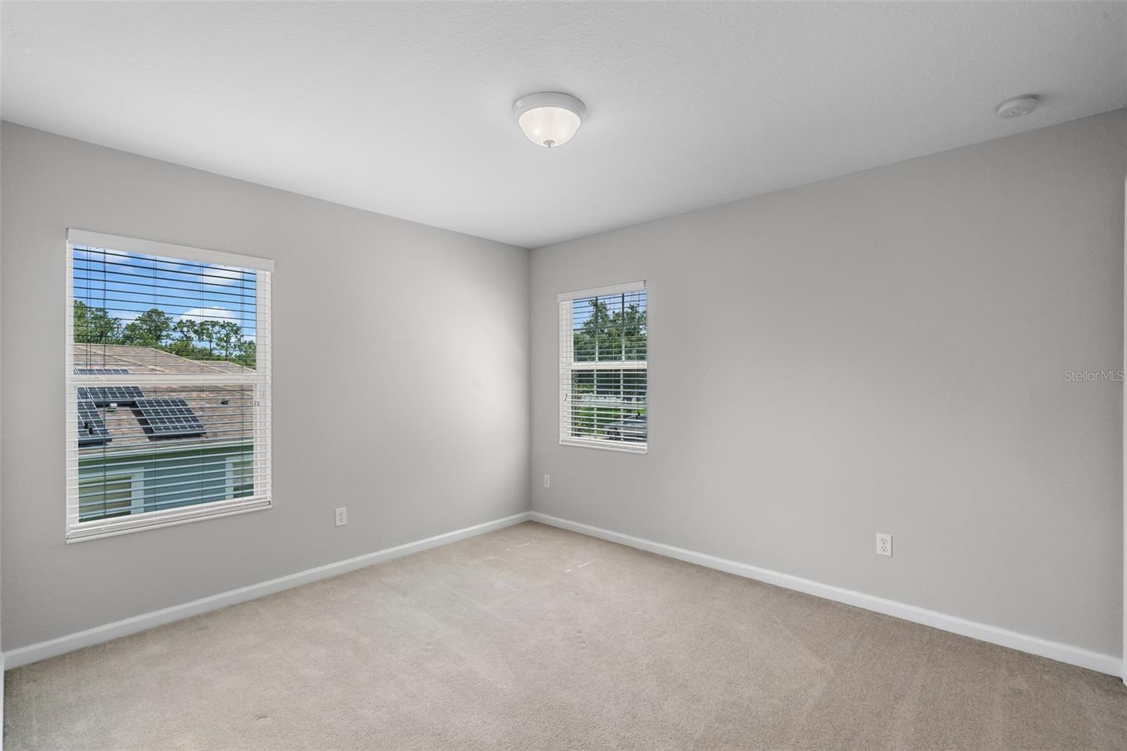Image 36 of 77 For 594 Hernando Place
