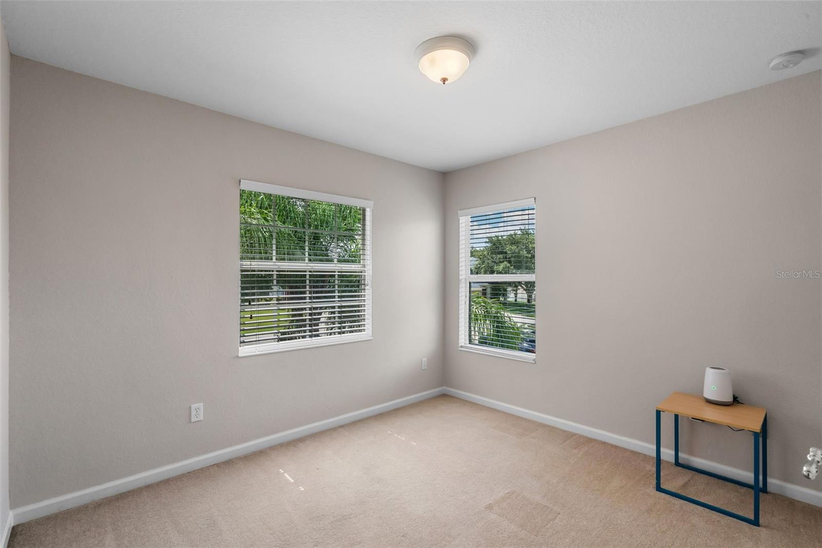 Image 38 of 77 For 594 Hernando Place
