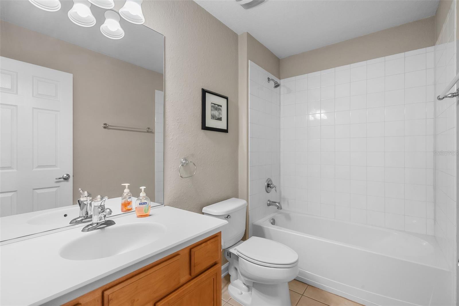 Image 40 of 77 For 594 Hernando Place