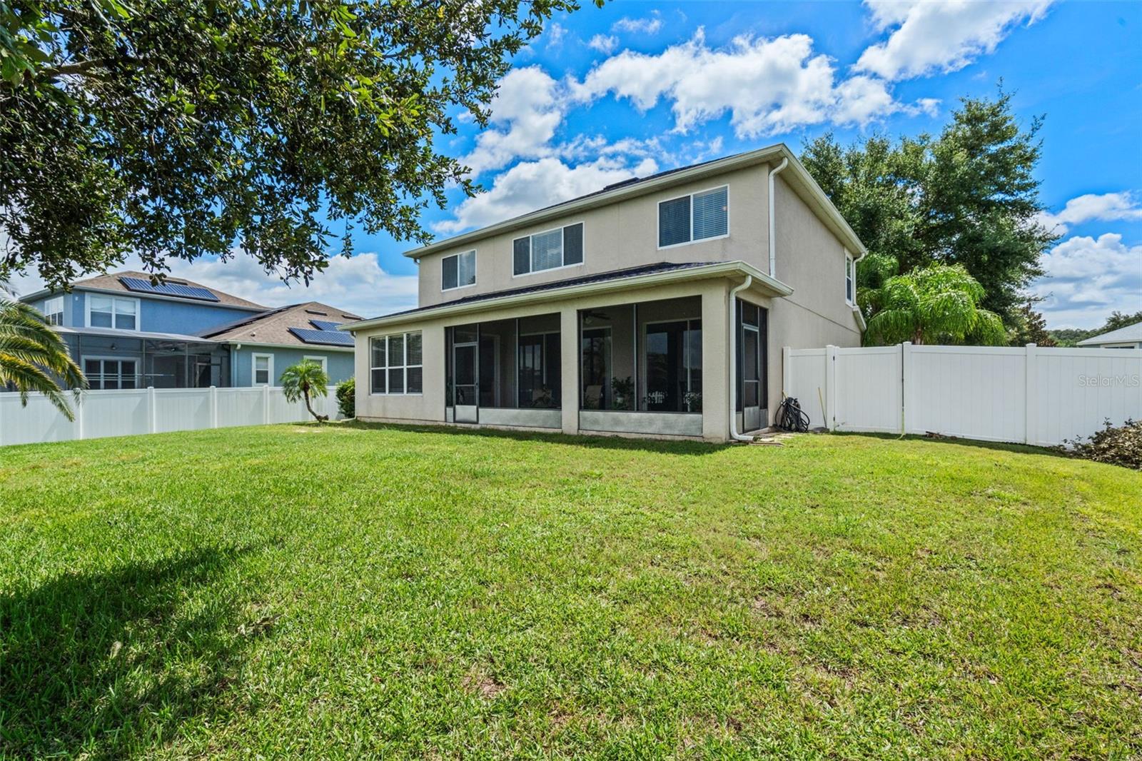 Image 52 of 77 For 594 Hernando Place