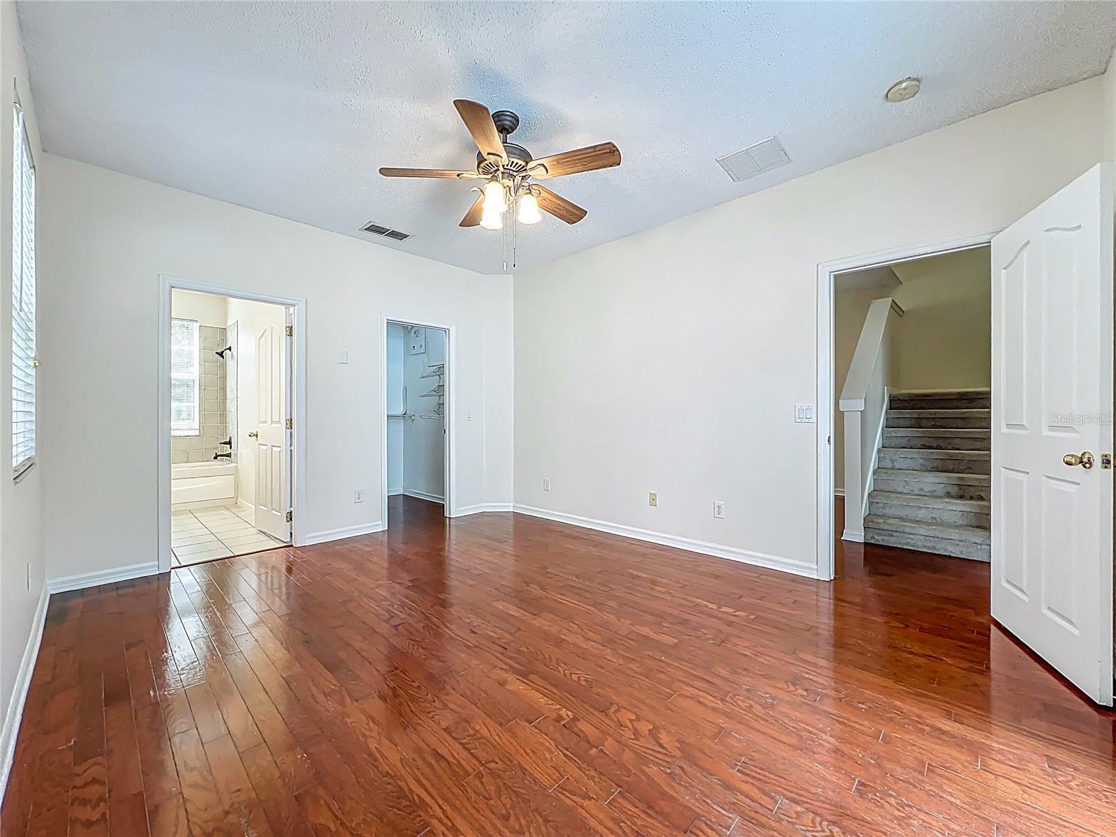 Image 14 of 31 For 3500 Peppervine Drive