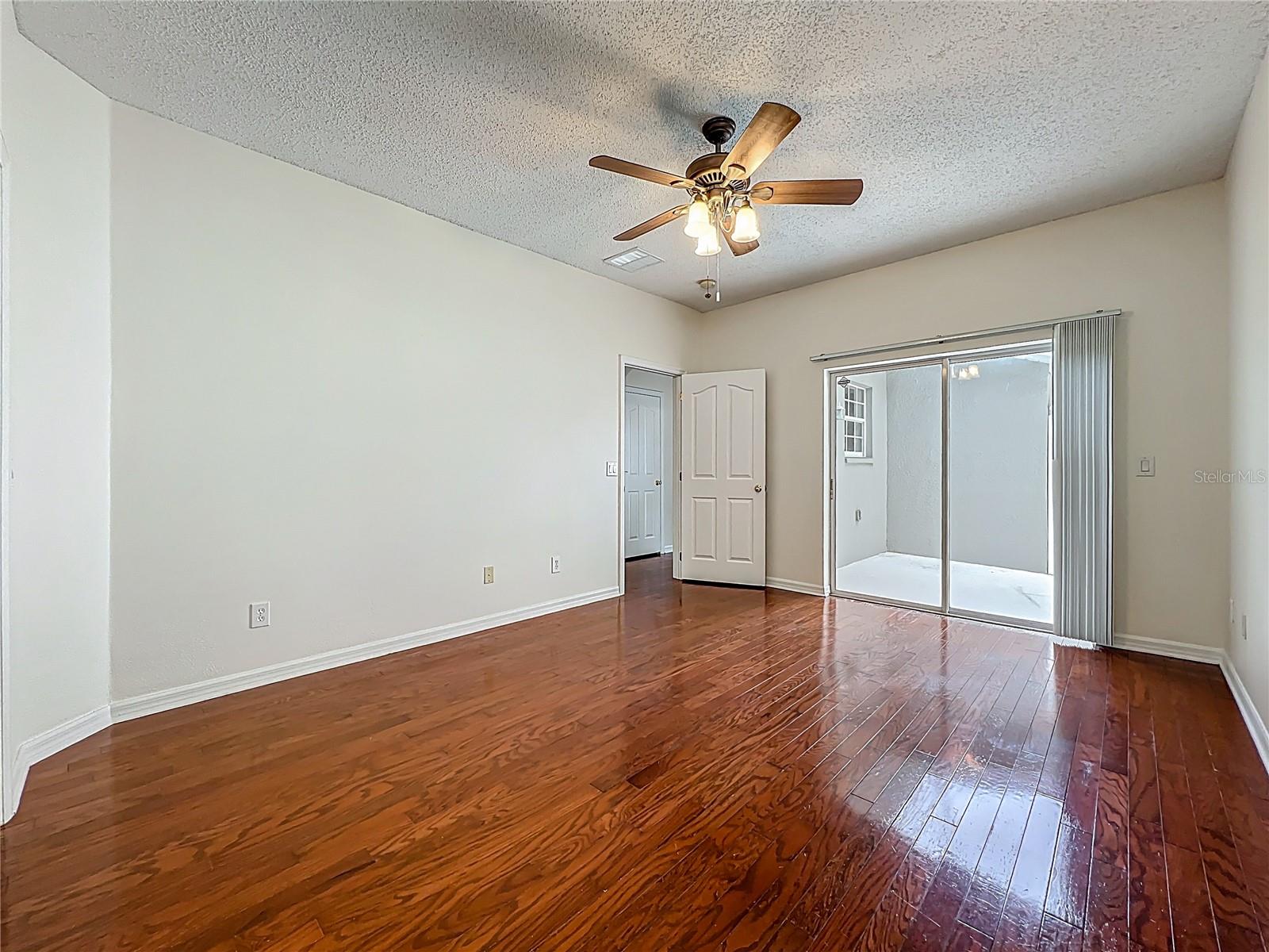 Image 15 of 31 For 3500 Peppervine Drive