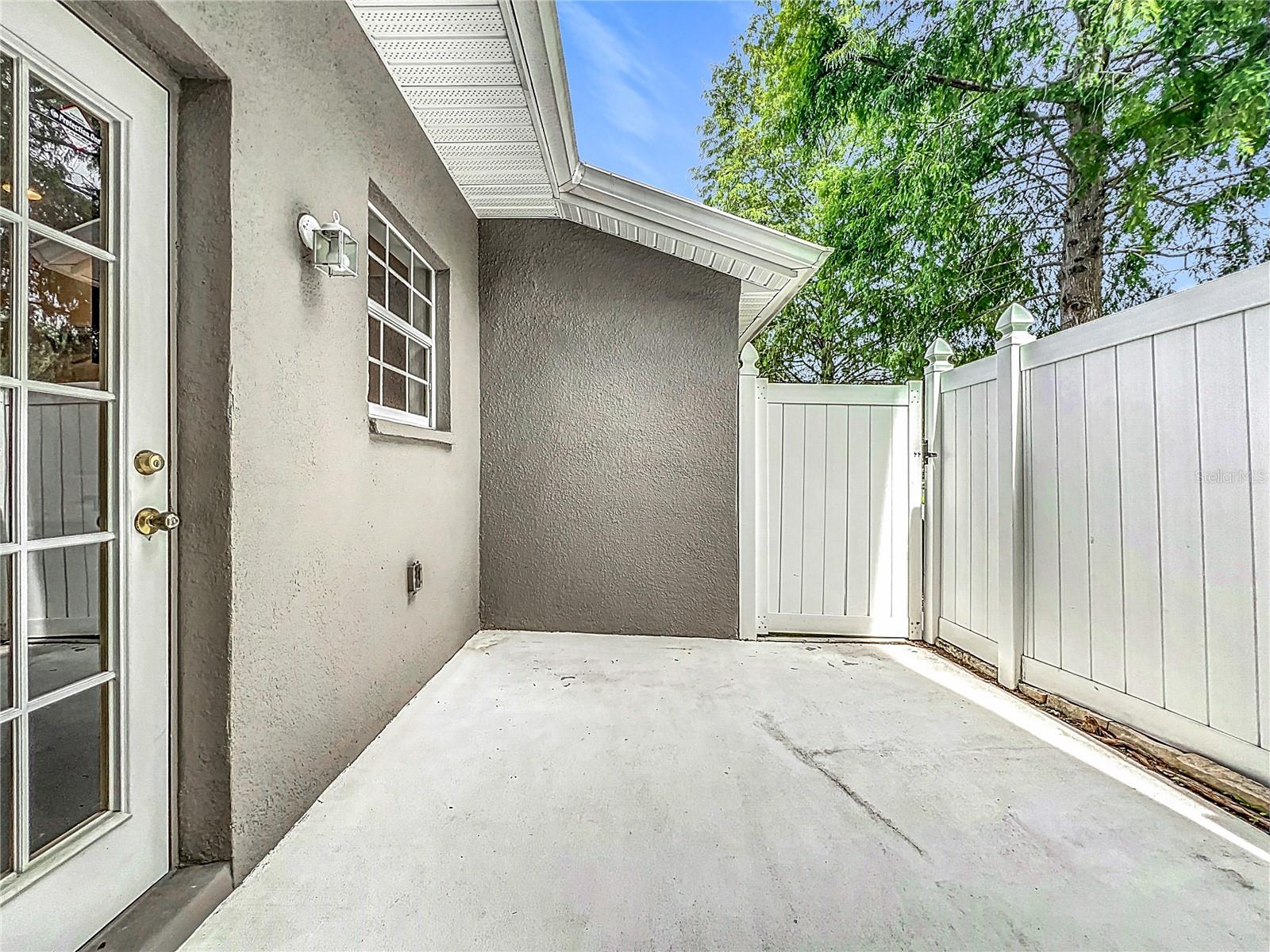 Image 23 of 31 For 3500 Peppervine Drive