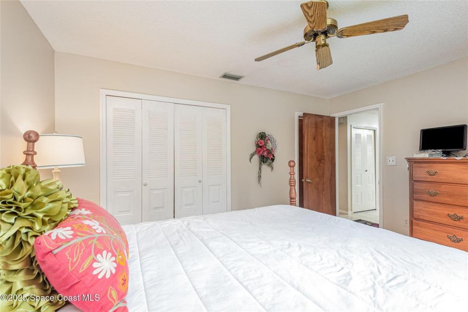 Image 11 of 16 For 307 La Paloma Lane 307