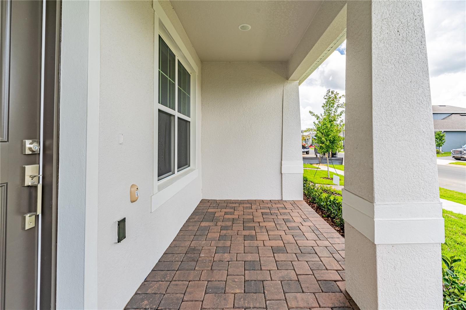 Image 4 of 28 For 15220 Blue Peacock Lane