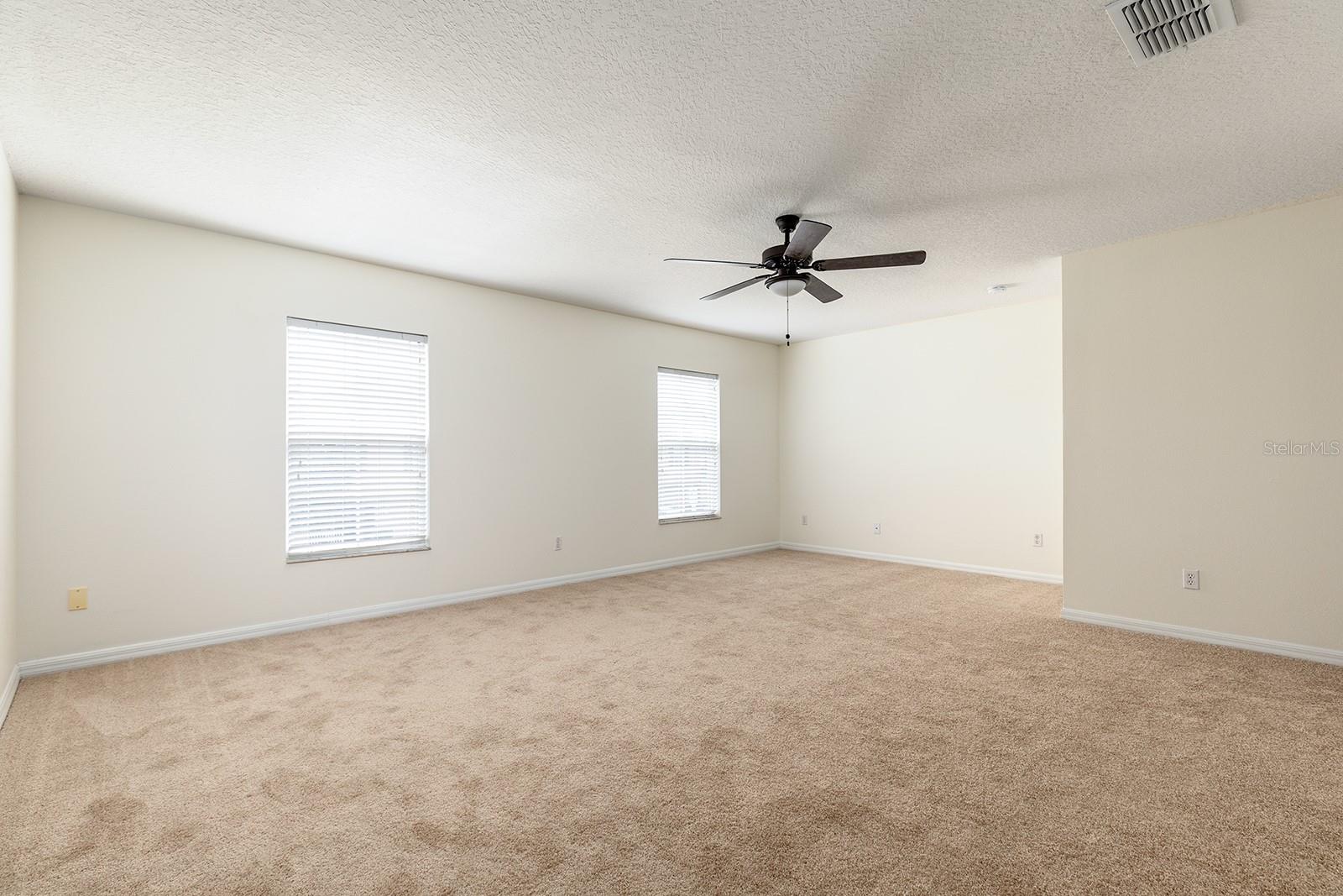 Image 16 of 21 For 4020 Pitch Pine Circle